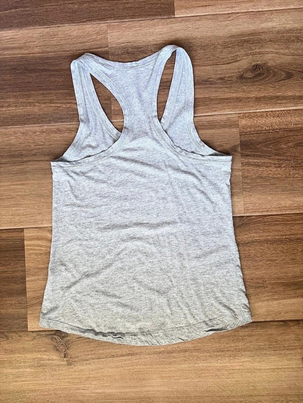 Fabletics Women'Small Gray Racerback Tank Size Small - Picture 2 of 3